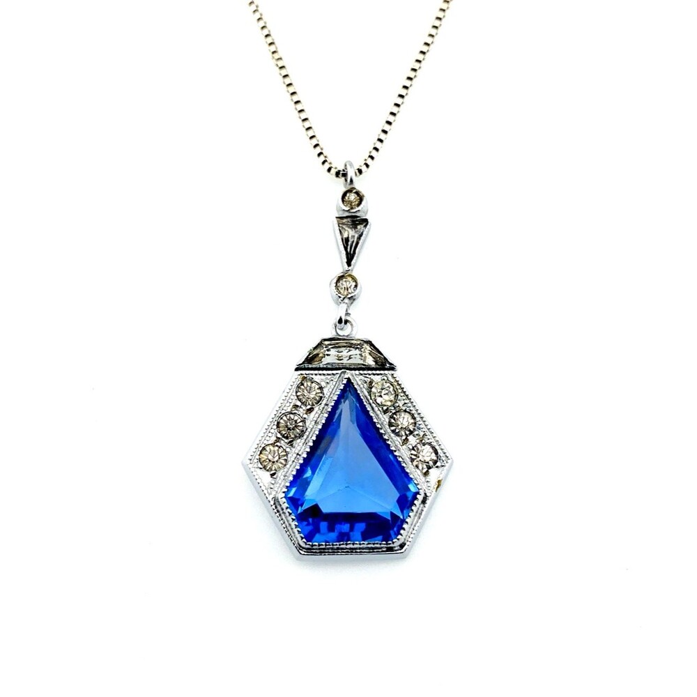 Art Deco Cornflower Blue Glass Paste Lavalier Pendant Necklace 16 Inch